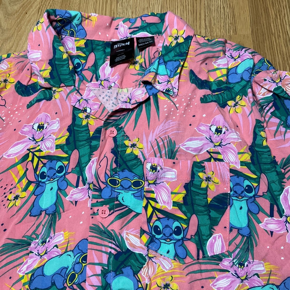 Disney Lilo & Stitch Pink Tropical Aloha Button Down Shirt Mens Medium Floral